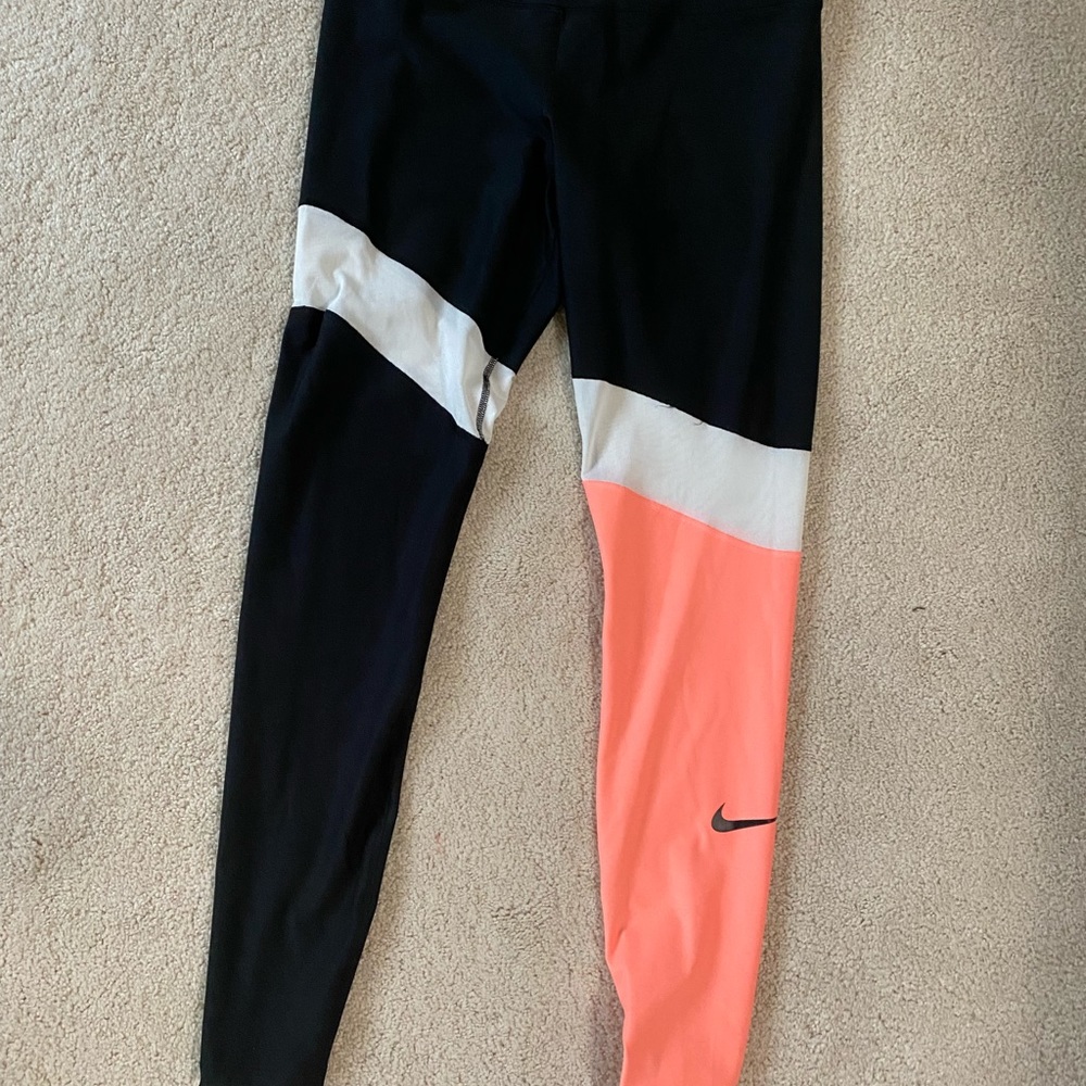 Nike leggings